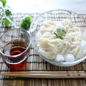 【3kg(1kg×3)(60束)】昔ながらの手延べそうめん【雲仙の華】島原名産 本場純手延 | 受け継がれてきた「手延べの技」が作り出す「昔ながら」の絶妙な麺の風味とコシをお楽しみ下さい